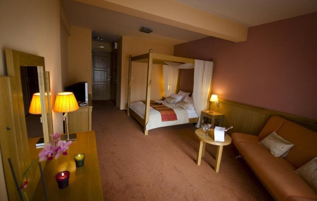 In-room safe, laptop workspace, travel cot, rollaway beds