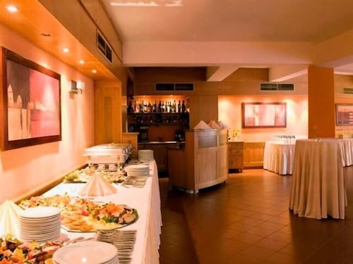 Hotel Restaurant Gondűző