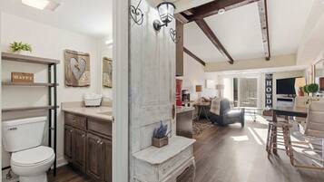 Condo, Multiple Beds, Balcony (70-74 Kimberling 213) | Interior