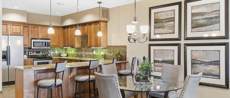 Condo, Multiple Beds, Patio, Garden View (Branson Hills Luxury Condo) | Dining