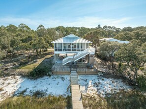 Exterior - Relax and Recharge in this gorgeous, completely remodeled bayshore beauty! (Alligator Point)