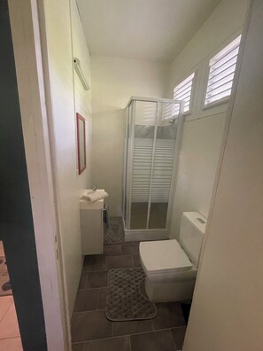 Handtücher, Toilettenpapier