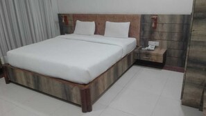 Free WiFi - Sanjay Resort Baghela Heritage (Majhauli)