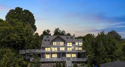 The Heights - Mountain Views, Hot Tub, Pool 10 Bedroom Home