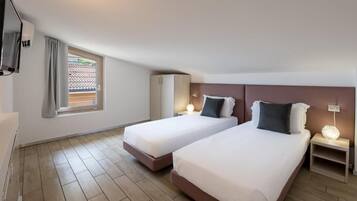 Deluxe-Apartment, Seeblick | Zimmersafe, VerdunkelungsvorhÀnge, schallisolierte Zimmer