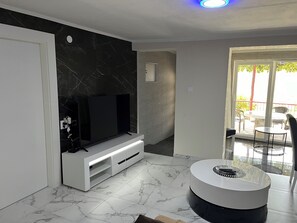 TV