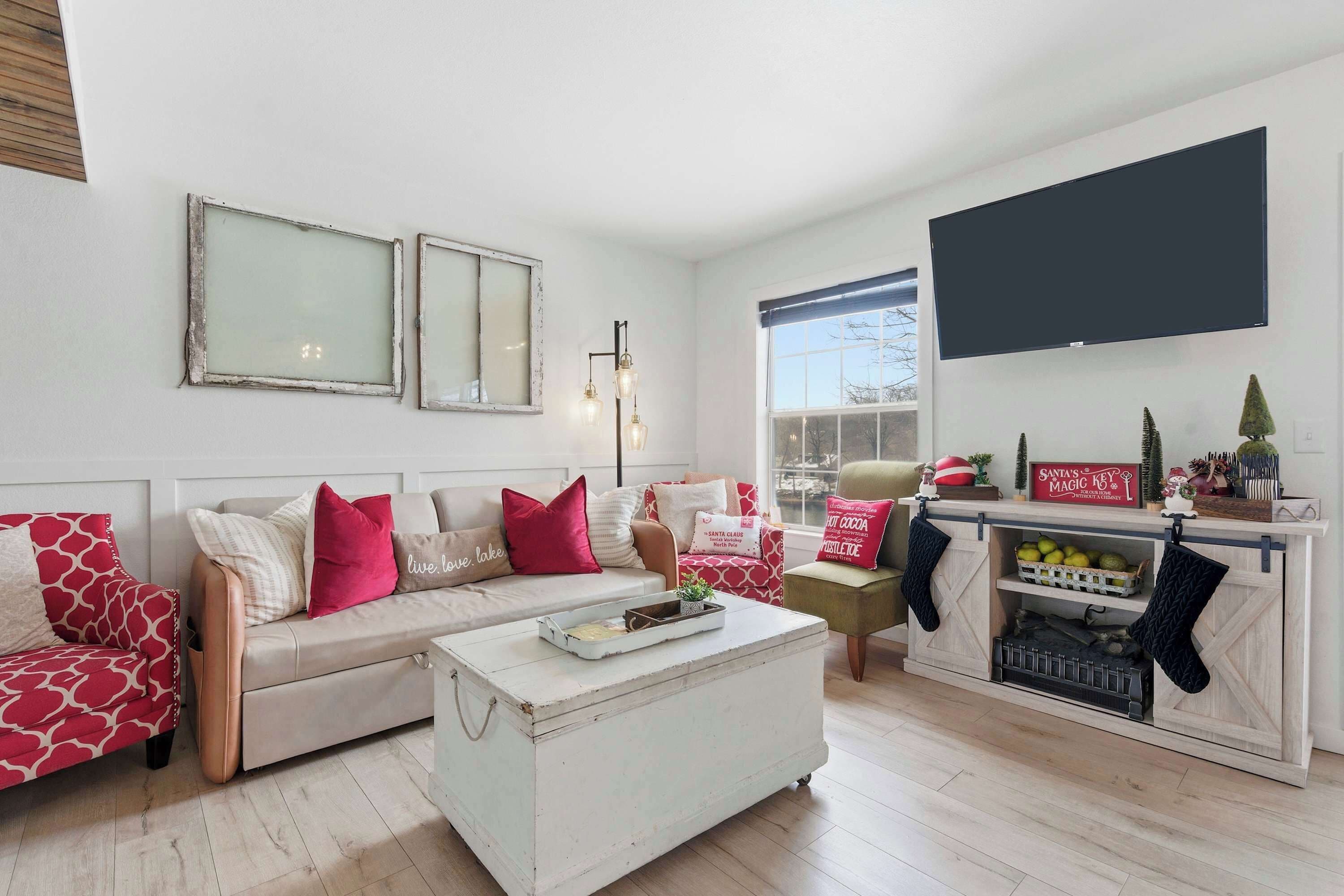 Kondominium, 1 Tempat Tidur King dengan tempat tidur Sofa, balkon (Ashley's Forgetaway) | Area keluarga