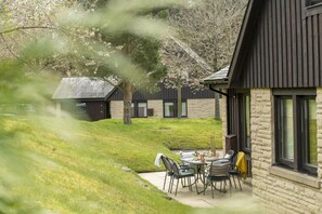 Chalet rustique classique | Restauration en plein air