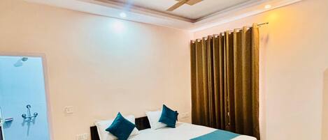 5 bedrooms, free WiFi, wheelchair access