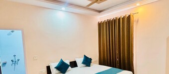 GOD MAHESHWARI HOME STAY NEAR JANKI AND RAM JHULA.