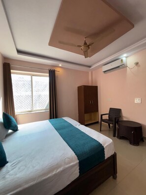 5 bedrooms, free WiFi, wheelchair access