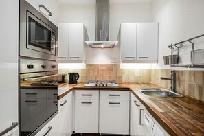 Apartment - 2-bed in Maida Vale With Private Garden (London)