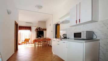 Apartment, 1 Schlafzimmer, Terrasse, Gartenblick | Innenbereich