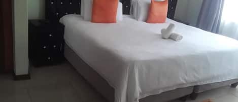 Desk, iron/ironing board, free WiFi