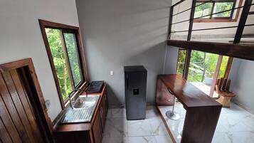 Loft, 1 Bedroom, Smoking, Balcony | Dapur peribadi