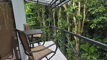 Loft, 1 Bedroom, Smoking, Balcony | Garden