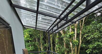 Sestudio Lodge in Nuevo Arenal With Jung