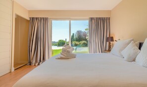 Iron/ironing board, WiFi, bed sheets - Villa "Les Lucioles (Vence)