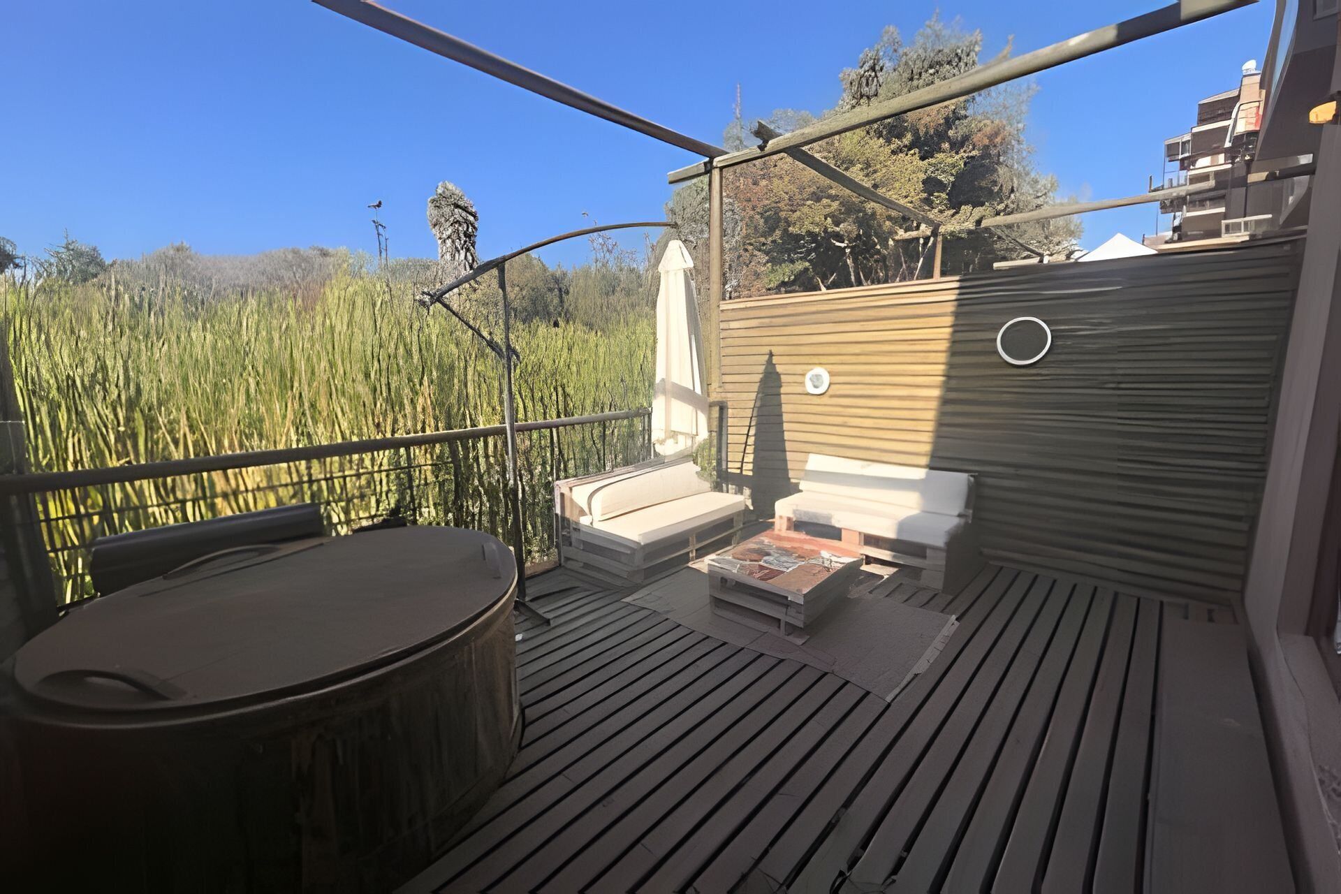 Apartment | Outdoor dining