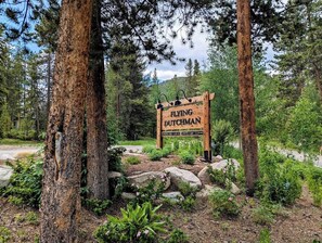 Property grounds - New Listing | King Beds | Pool/Hot tub (Keystone)