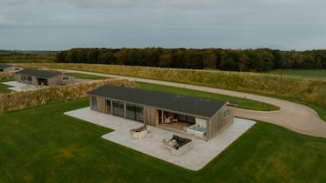 Deluxe Cabin | Exterior
