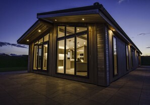 Luxury Cabin | Exterior