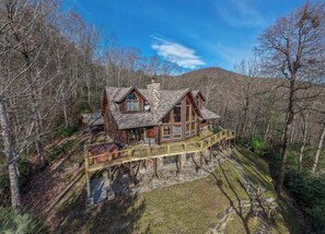 Exterior - Laurel Hill - Beautiful Log Home w Mtn Views in Sapphire NC (Sapphire)