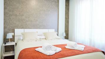 Fer et planche à repasser, Wi-Fi, draps fournis