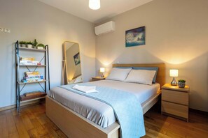 4 bedrooms, iron/ironing board, travel cot, WiFi