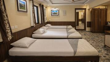 Iron/ironing board, free WiFi