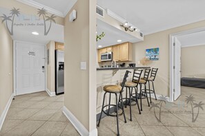 Private kitchen - Ocean Club Villa D-206 Book now for the Summer! (Biloxi)