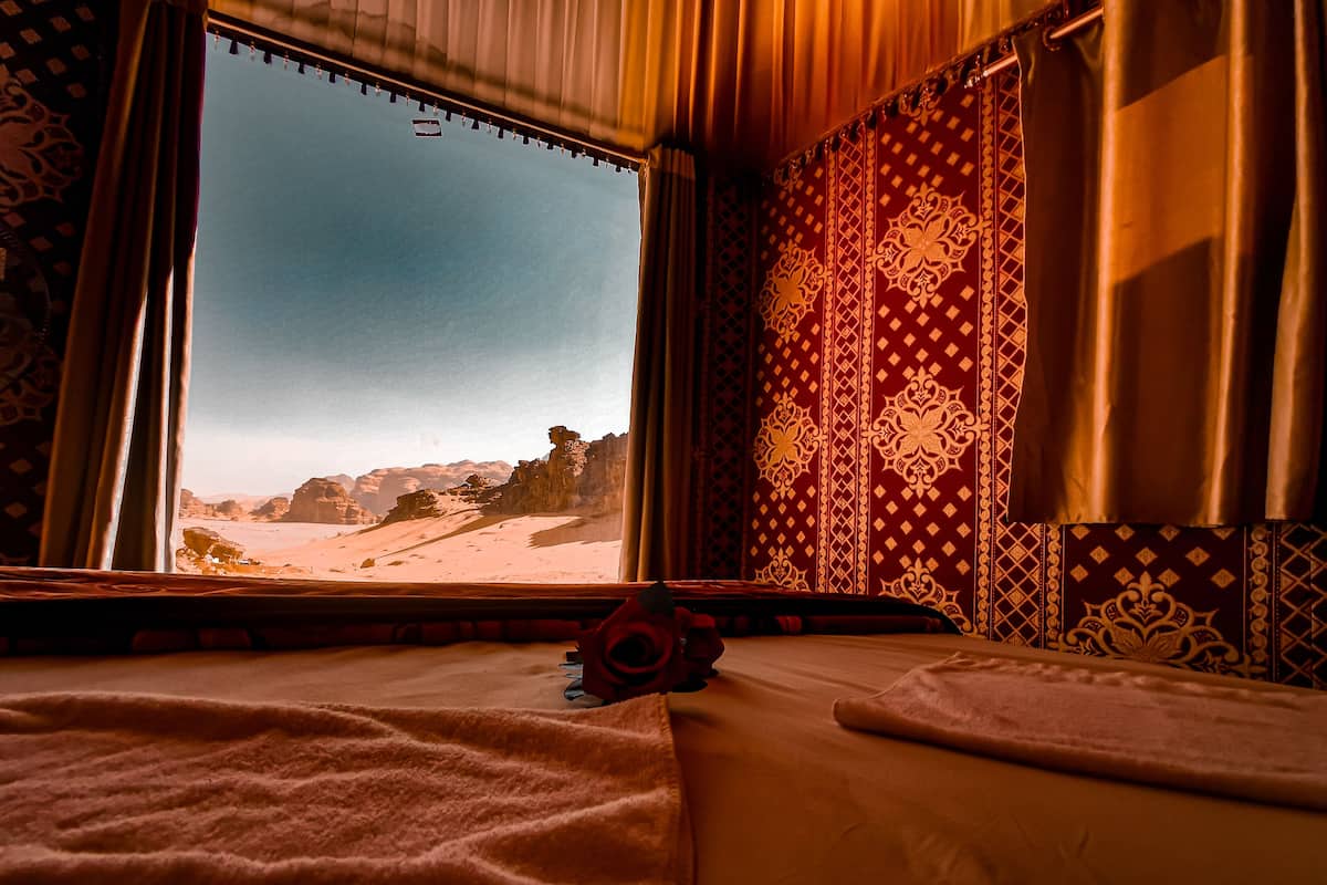 Classic Double or Twin Room, Mountain View | Soundproofing, free WiFi