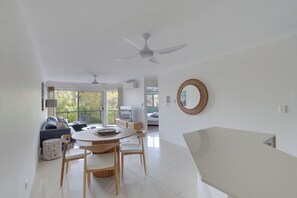Interior - Currumbin 2BR Pool Days and Beach Walks (Currumbin)