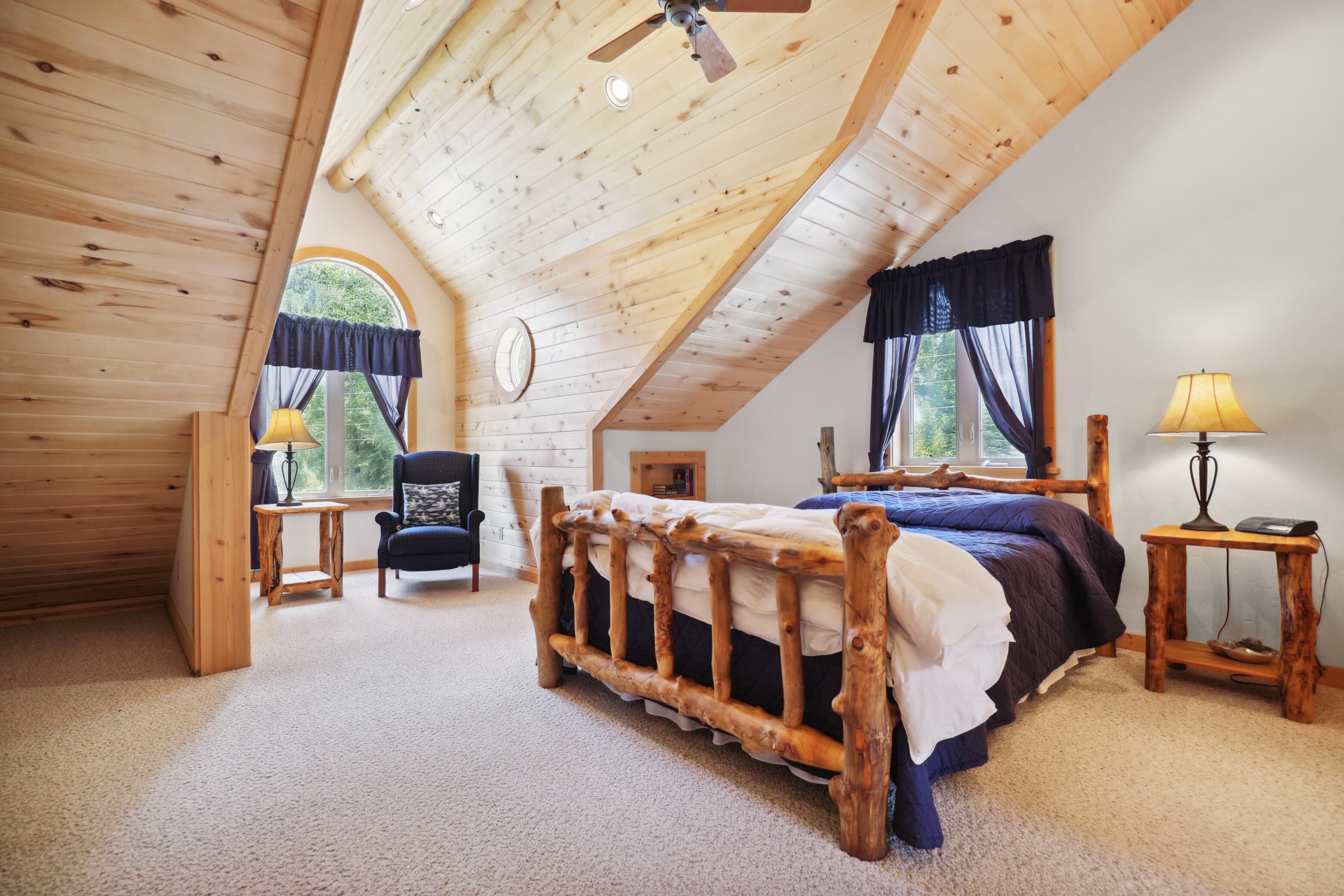 3 slaapkamers, een strijkplank/strijkijzer, wifi, beddengoed