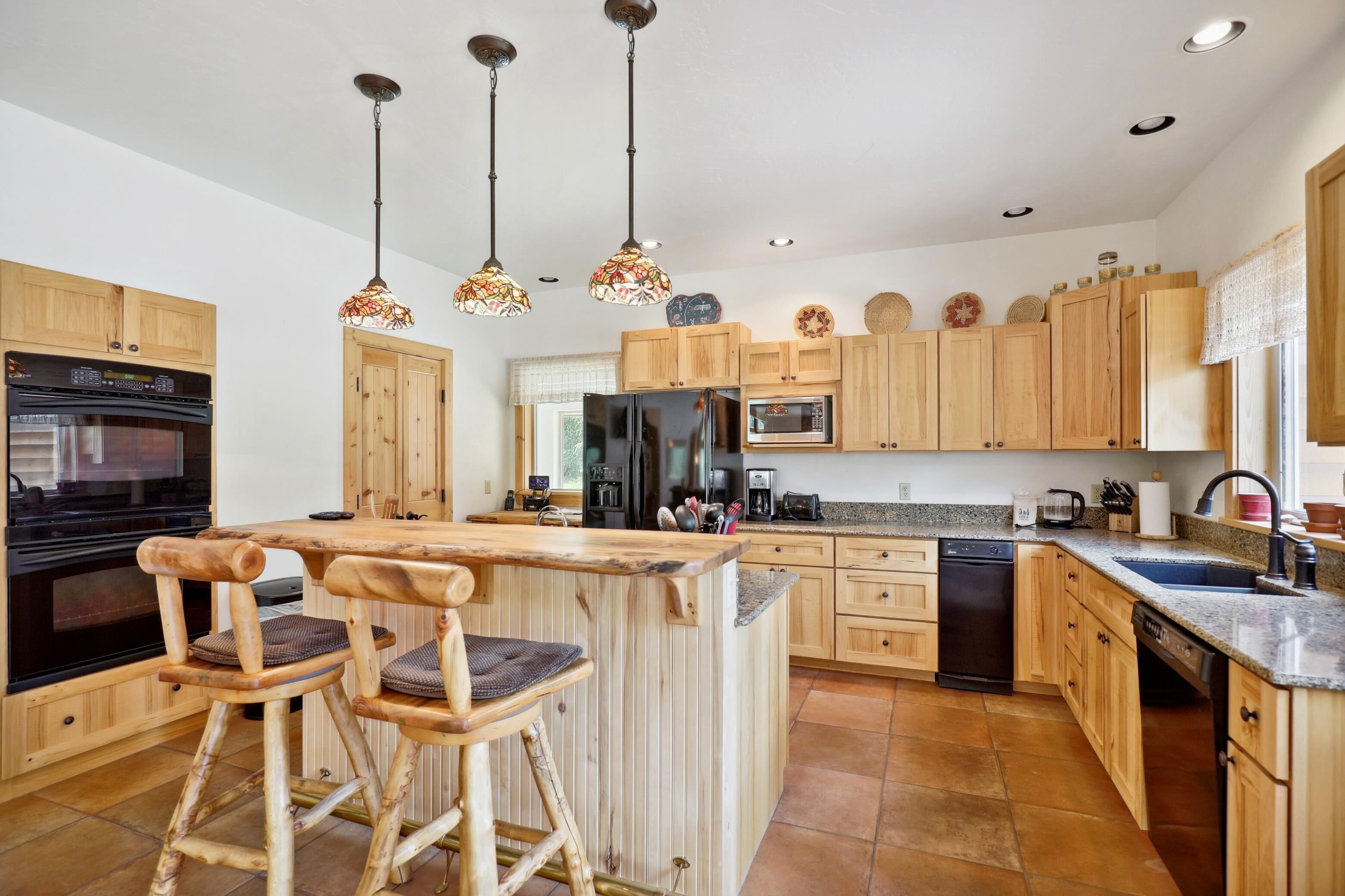 Microondas, horno, parrilla de estufa y lavavajillas 