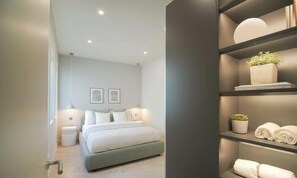 2 soverom, strykejern/-brett, wi-fi og sengetøy