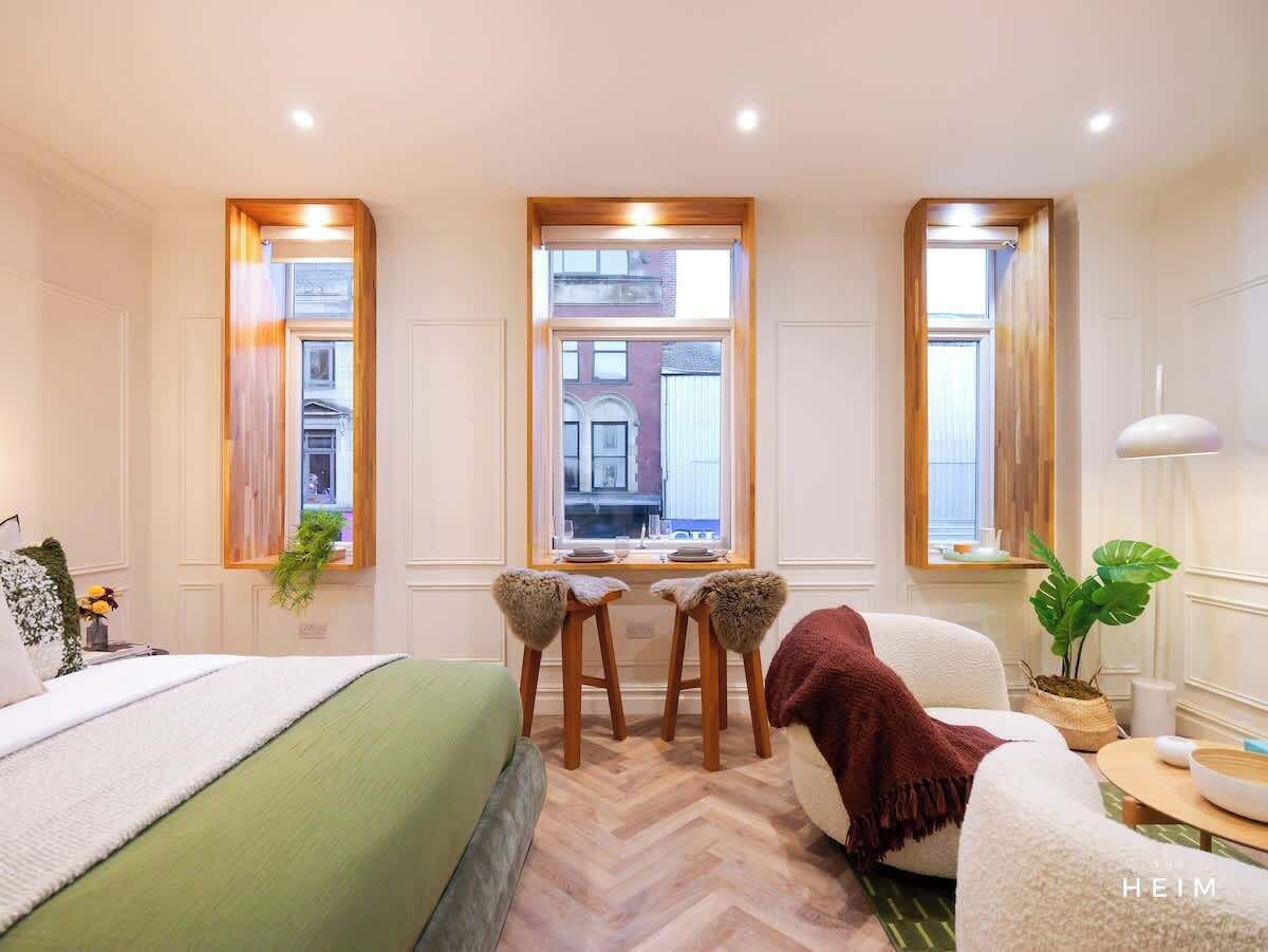 Tabla de planchar con plancha y wifi 