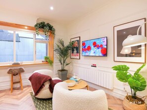 TV - Ember | The Heim (Greater Manchester)