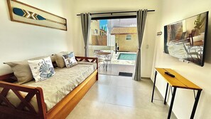 Apartamento conforto, cozinha americana, vista para a piscina | Wi-Fi de cortesia