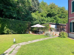 Property grounds - Strategic two-room apartment between Old Town and Fairgrounds (Verona)