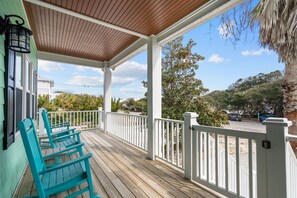 Terrace/patio - One More Day 5 bedrooms, Across the street from the beach (Kure Beach)