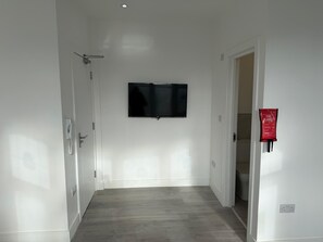 Interior - Studio Flat in Streatham | Close to Central London (London)