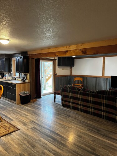 Tobacco Riverwalk Condo - Eureka, MT