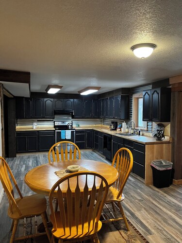 Tobacco Riverwalk Condo - Eureka, MT