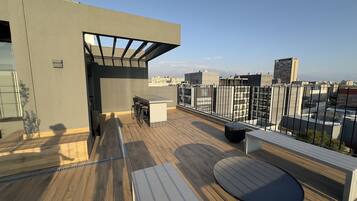 Apartment | Outdoor dining