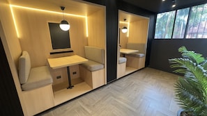 Apartment | Dining - Oceana Suites Toesca (Santiago)