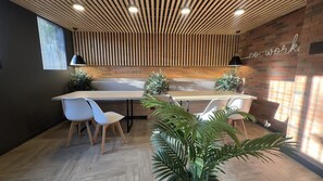Apartment | Dining