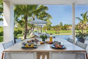 Outdoor dining - La Serenissima · Exclusive Punta Cana Estate (Punta Cana)