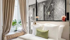 4 bedrooms, desk, iron/ironing board, free WiFi - A DREAMY PARISIAN RETREAT WHERE TIMELESS ELEGANCE MEETS COMFORT – RUE RAMBUTEAU (Paris)