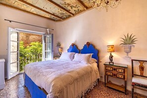 Iron/ironing board, WiFi, bed sheets - Donna Lucrezia with indoor pool and spa (Città della Pieve)